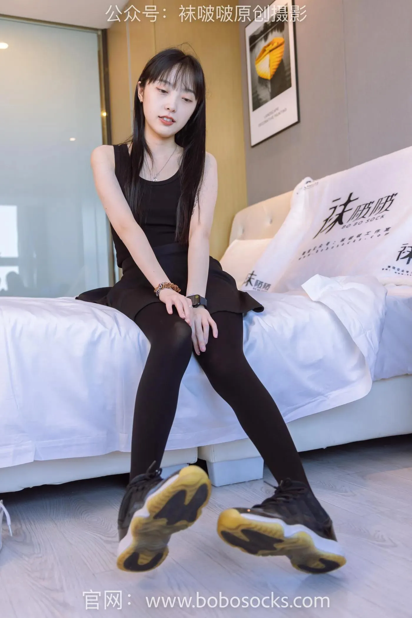 [BoBoSocks袜啵啵]NO.130 稚予-两双穿脏篮球鞋、厚黑丝 [145P]插图4
